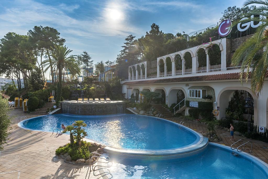 Hotel Guitart Central Park Aqua Resort Lloret de Mar Exterior photo